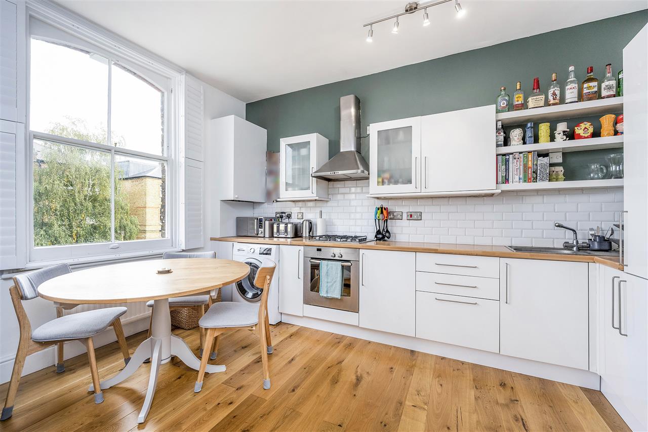 1 bed flat to rent in Tufnell Park Road  - Property Image 5