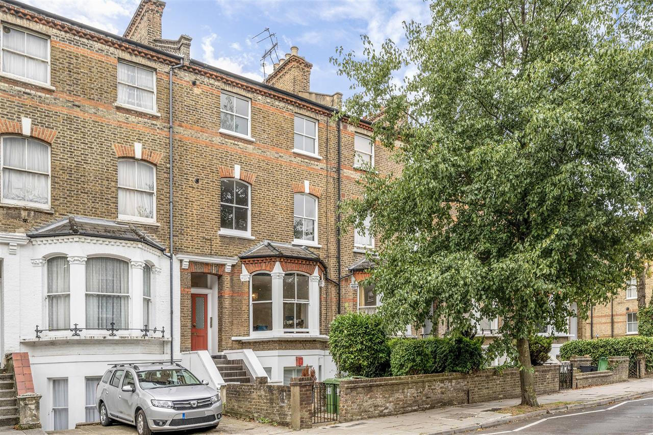 1 bed flat to rent in Tufnell Park Road 8