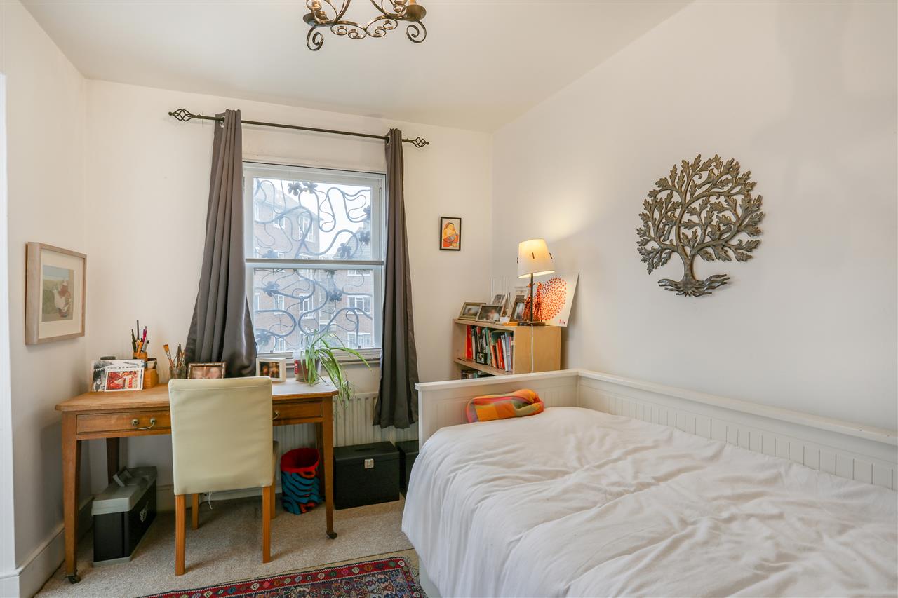 2 bed flat for sale in Dartmouth Park Hill  - Property Image 6