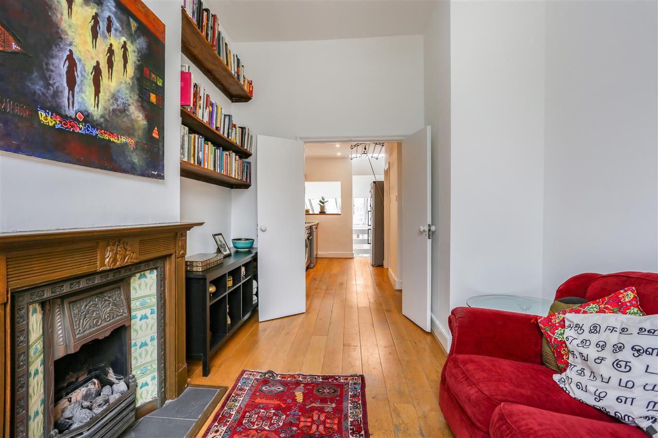 2 bed flat for sale in Dartmouth Park Hill 10