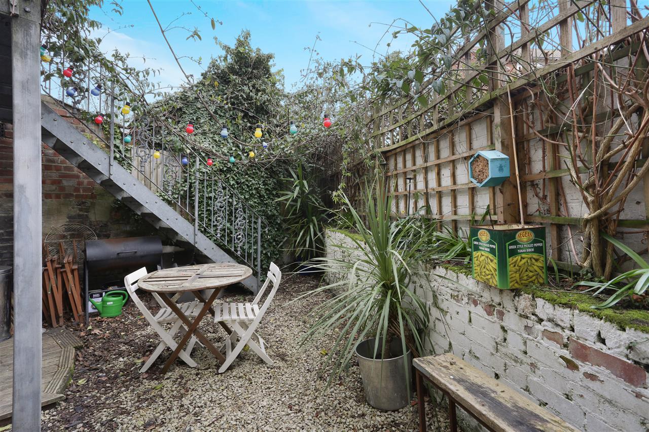 2 bed flat for sale in Dartmouth Park Hill  - Property Image 15