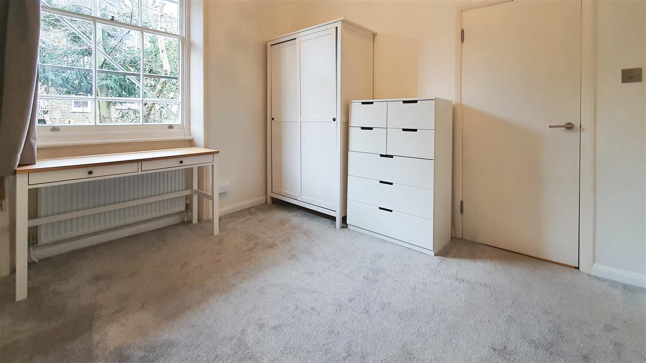 2 bed flat to rent  - Property Image 6