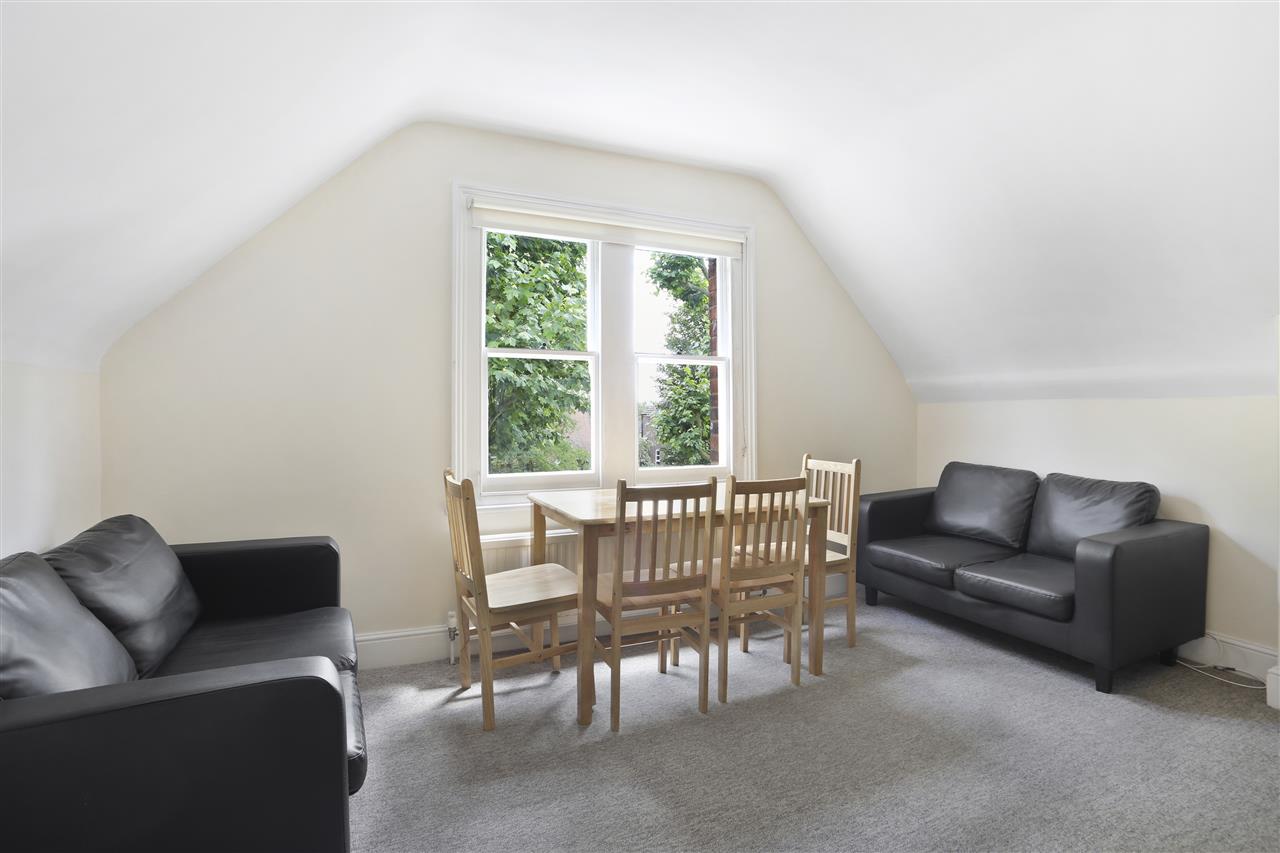 3 bed flat to rent in Mount View Road  - Property Image 8