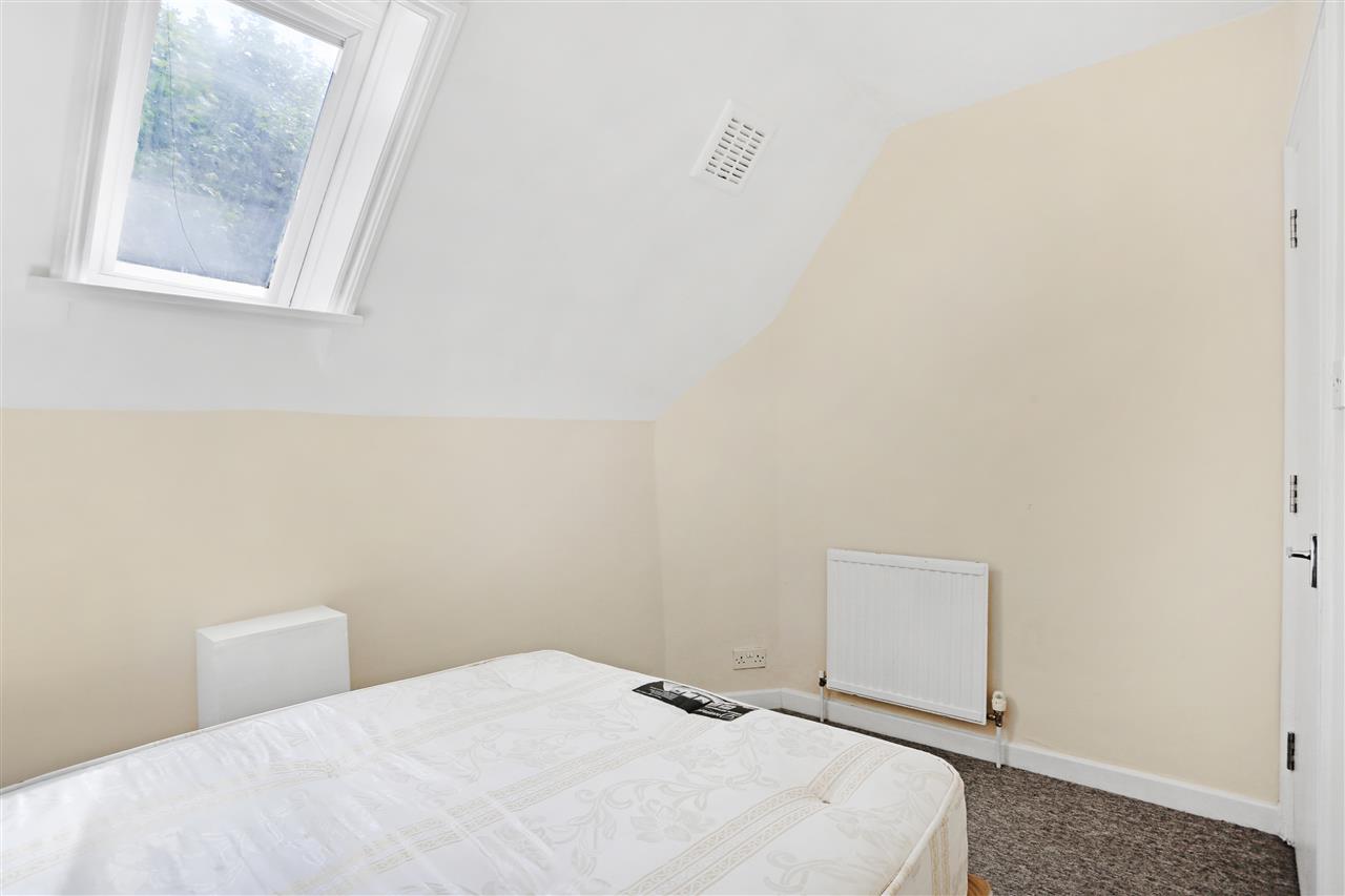 3 bed flat to rent in Mount View Road  - Property Image 12