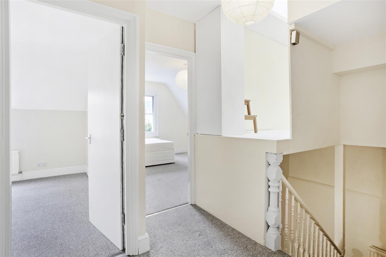 3 bed flat to rent in Mount View Road  - Property Image 13