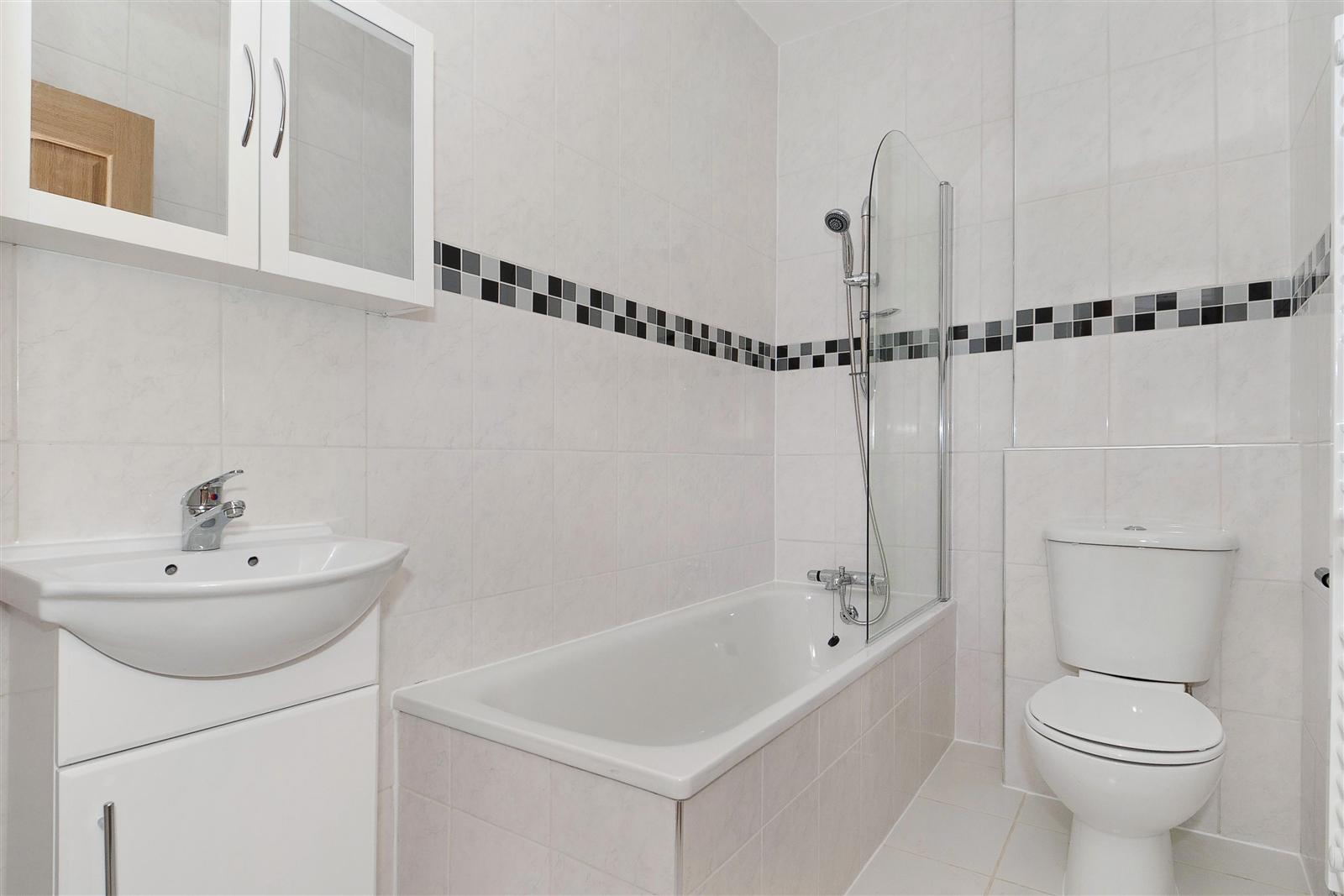 2 bed flat to rent in Anson Road  - Property Image 5