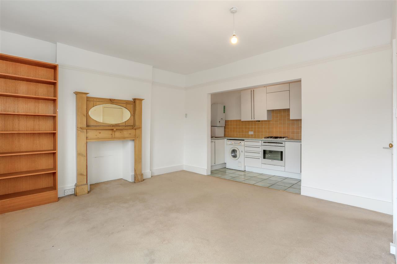 3 bed flat to rent in Lady Margaret Road - Property Image 1