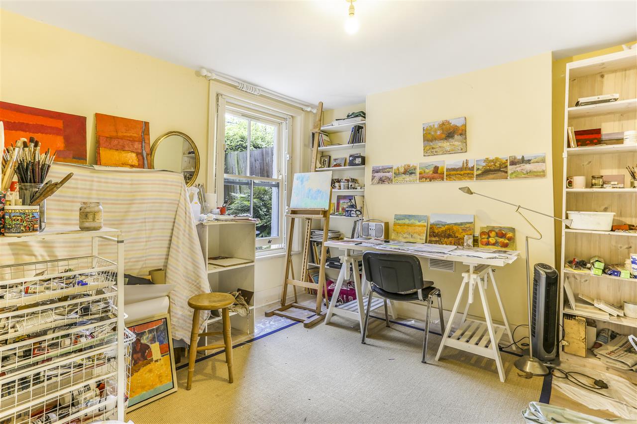 4 bed end of terrace house for sale in Hugo Road 11