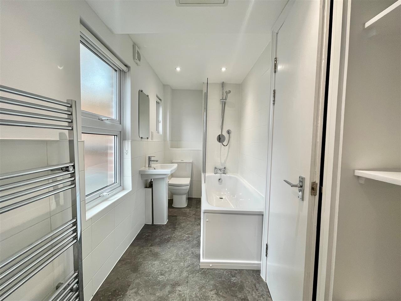 1 bed flat to rent in Fortess Road 3