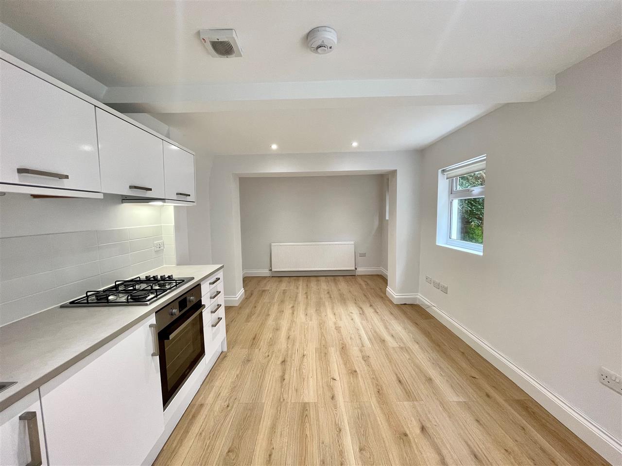 1 bed flat to rent in Fortess Road 11