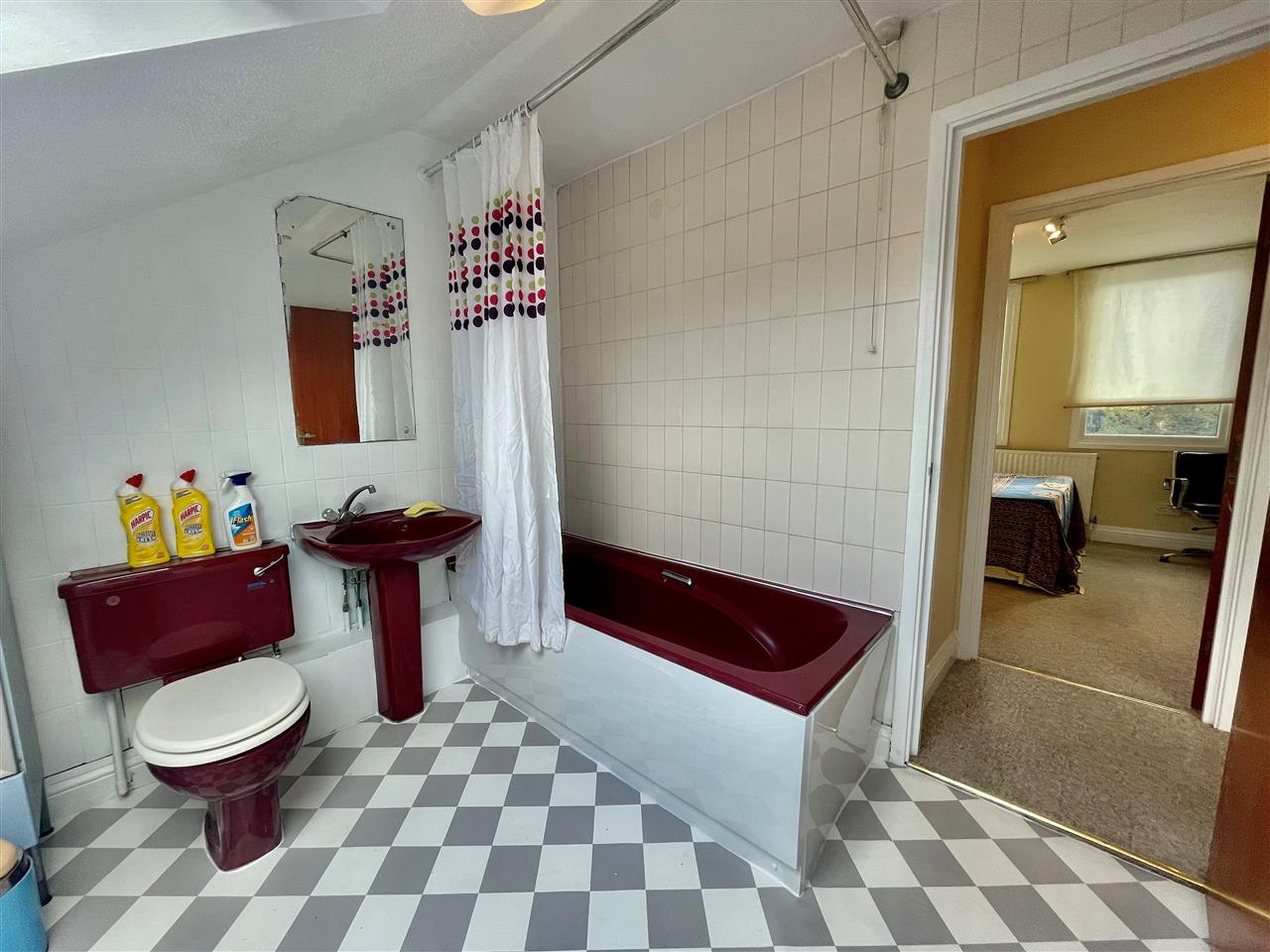 2 bed flat to rent 9