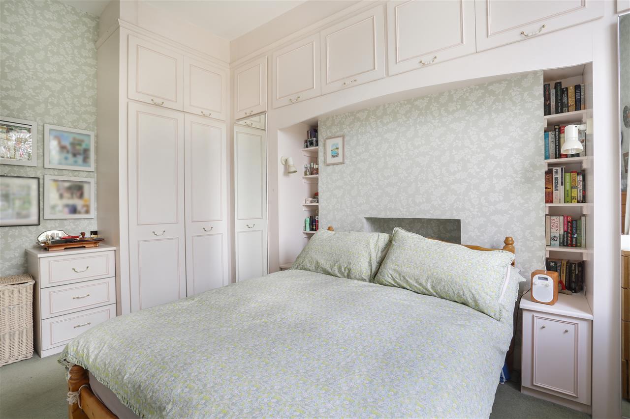 4 bed maisonette for sale in Fortess Road 9