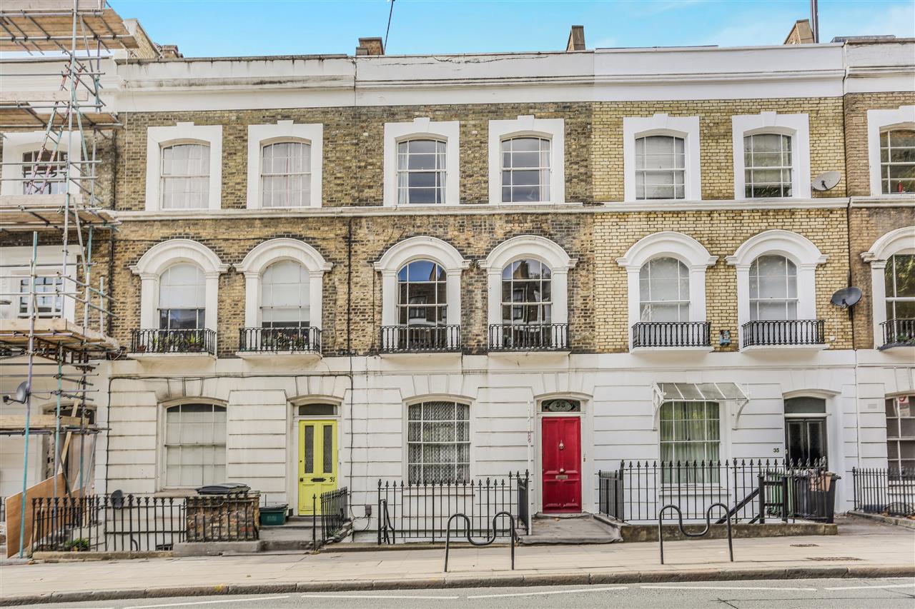 4 bed maisonette for sale in Fortess Road 25