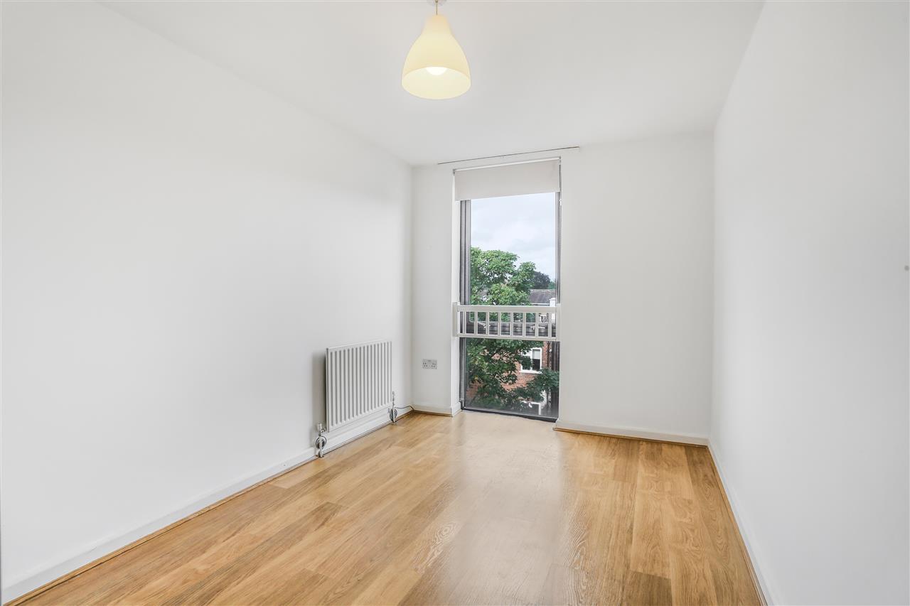 2 bed flat for sale in Dalmeny Avenue  - Property Image 6