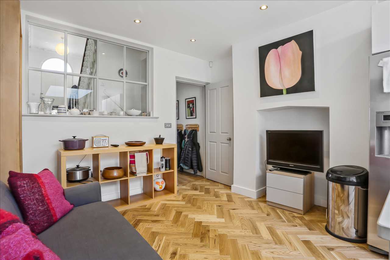 5 bed terraced house for sale in Mercers Road  - Property Image 7