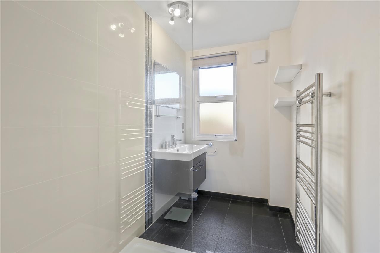 2 bed flat for sale in Littlefield Close  - Property Image 13