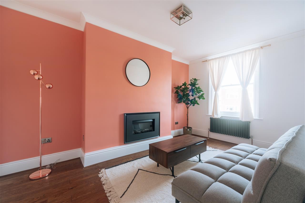 1 bed flat to rent in Tufnell Park Road 1