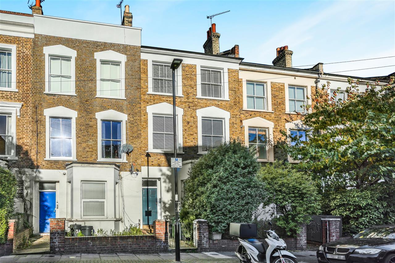 3 bed flat for sale in Hargrave Road  - Property Image 10