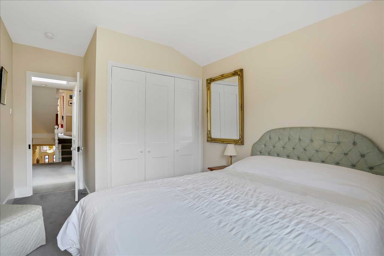 4 bed terraced house for sale in Beversbrook Road 10