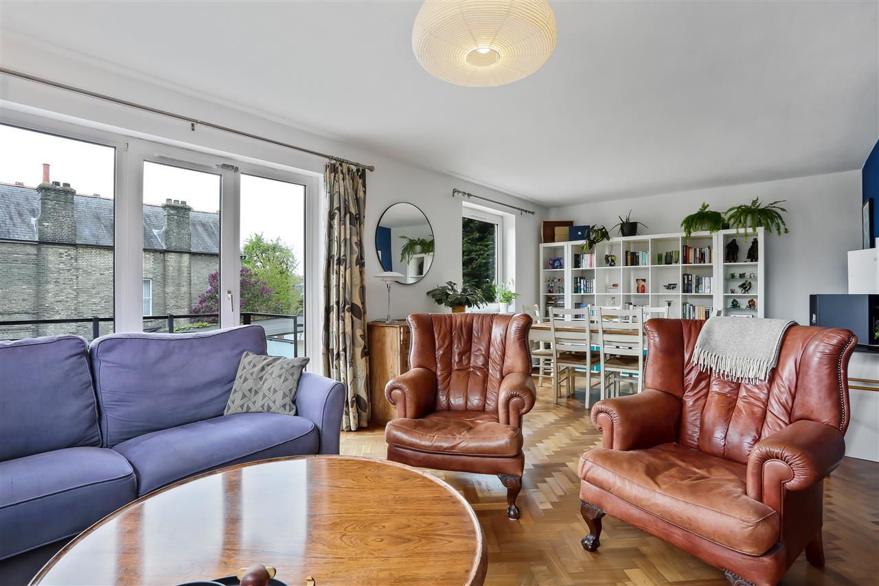 2 bed flat for sale in Dartmouth Park Hill  - Property Image 1
