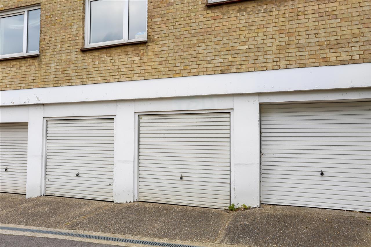 2 bed flat for sale in Dartmouth Park Hill  - Property Image 2