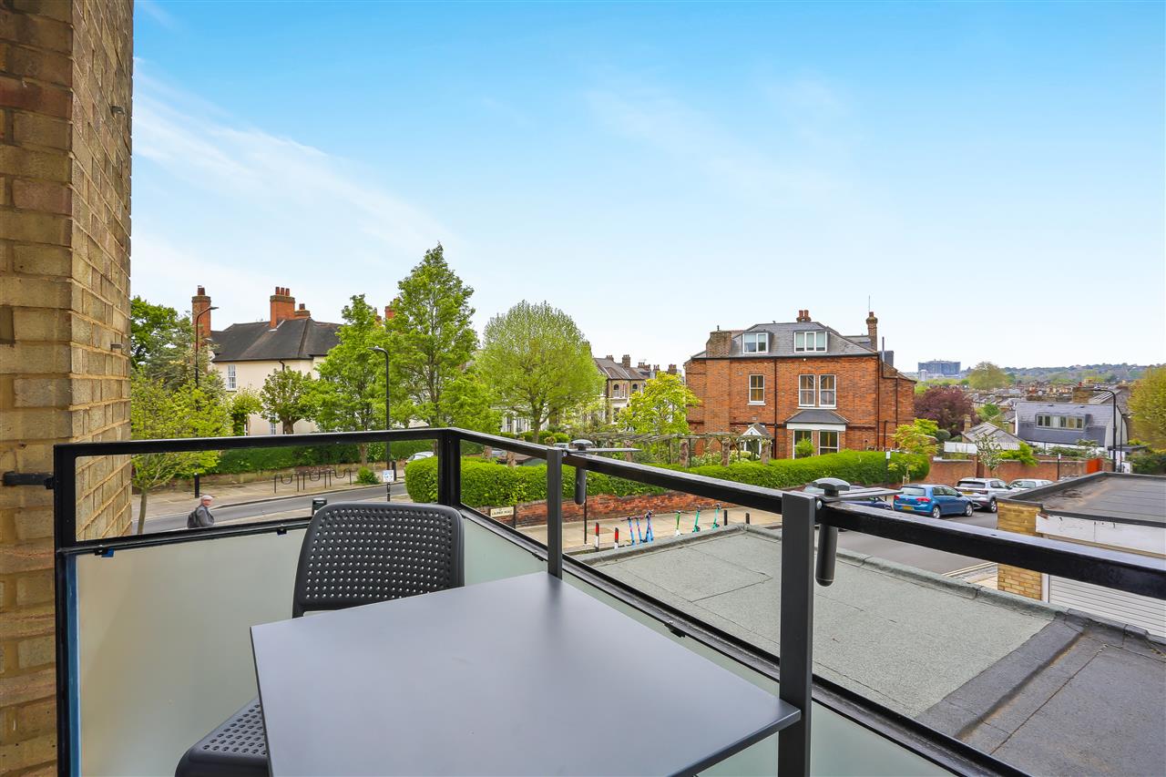 2 bed flat for sale in Dartmouth Park Hill  - Property Image 8