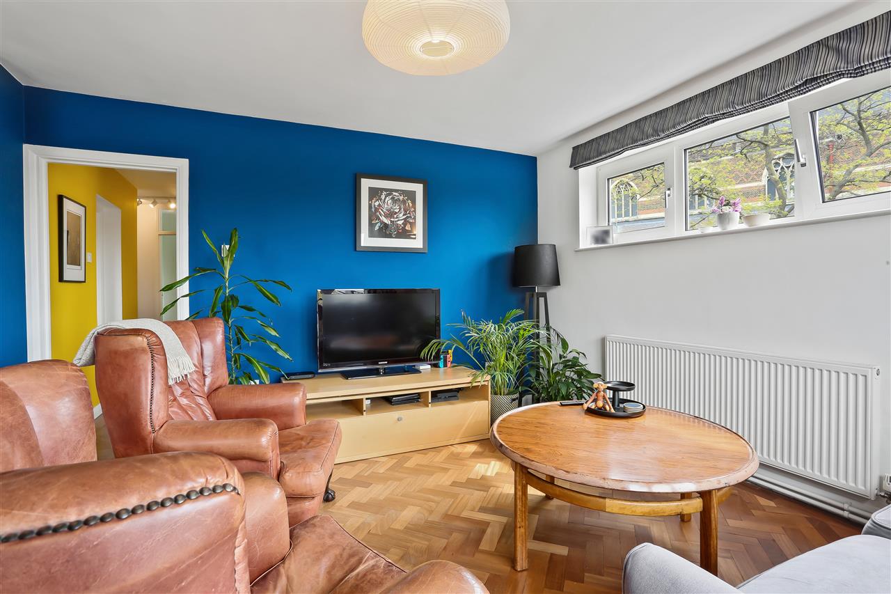 2 bed flat for sale in Dartmouth Park Hill  - Property Image 13
