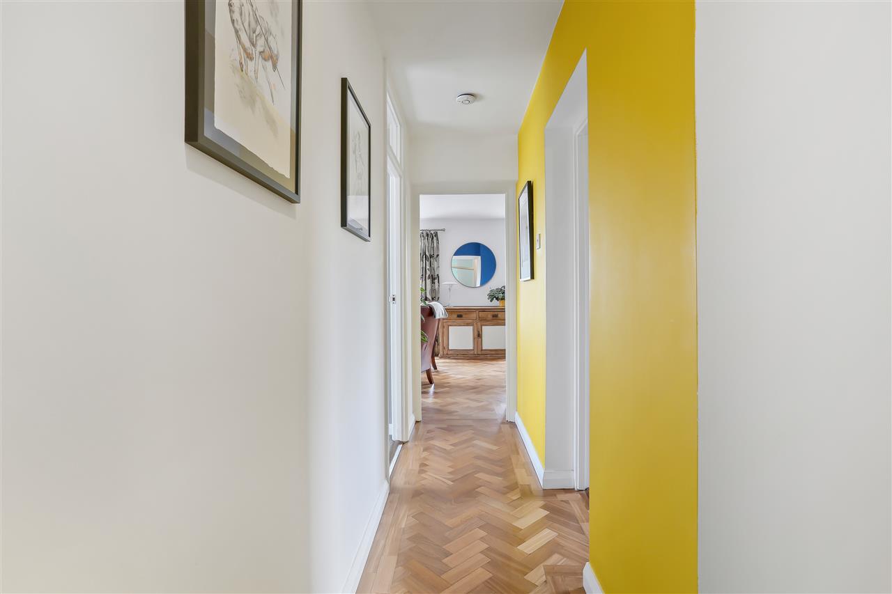 2 bed flat for sale in Dartmouth Park Hill 19