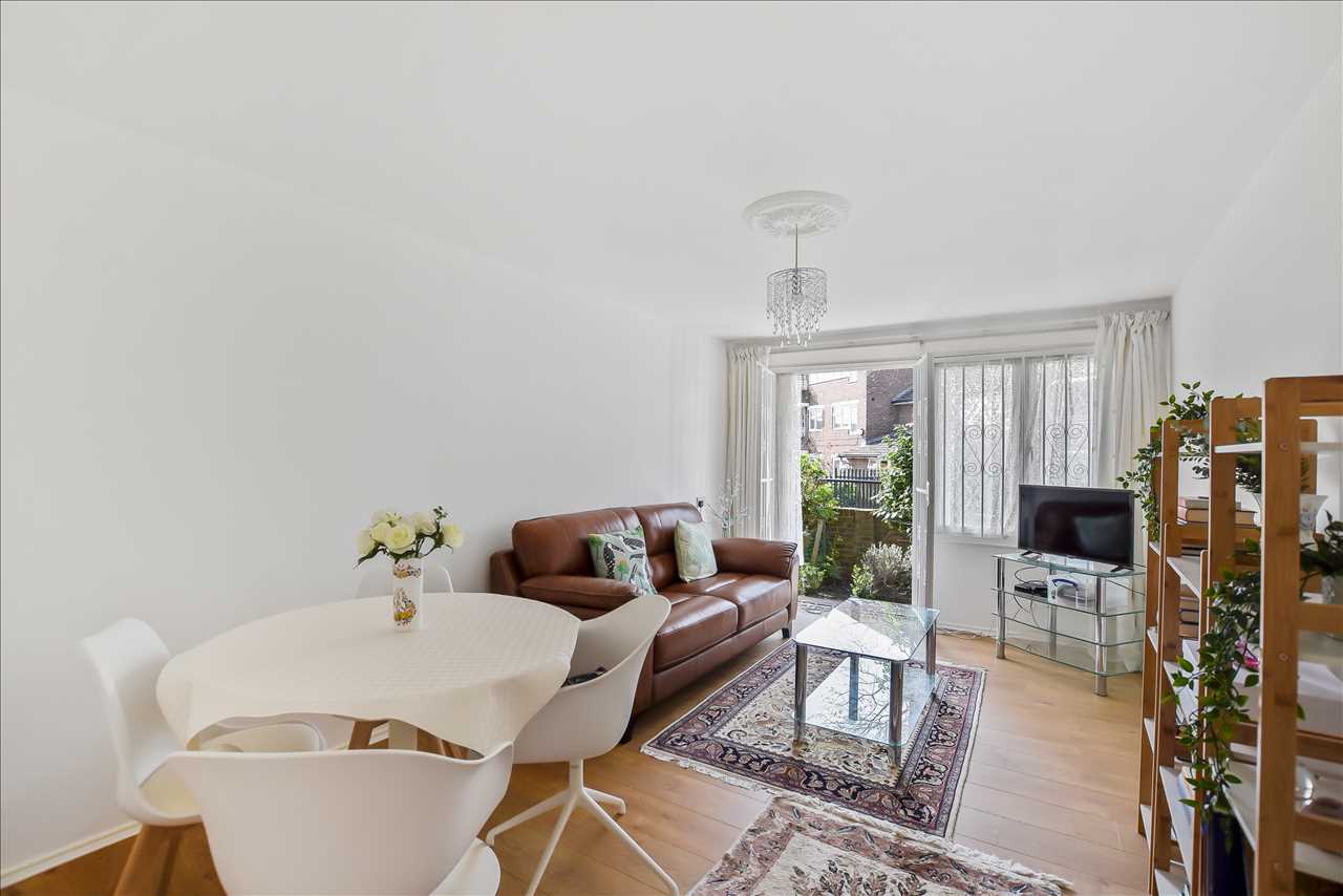 1 bed flat for sale in Cressfield Close  - Property Image 6