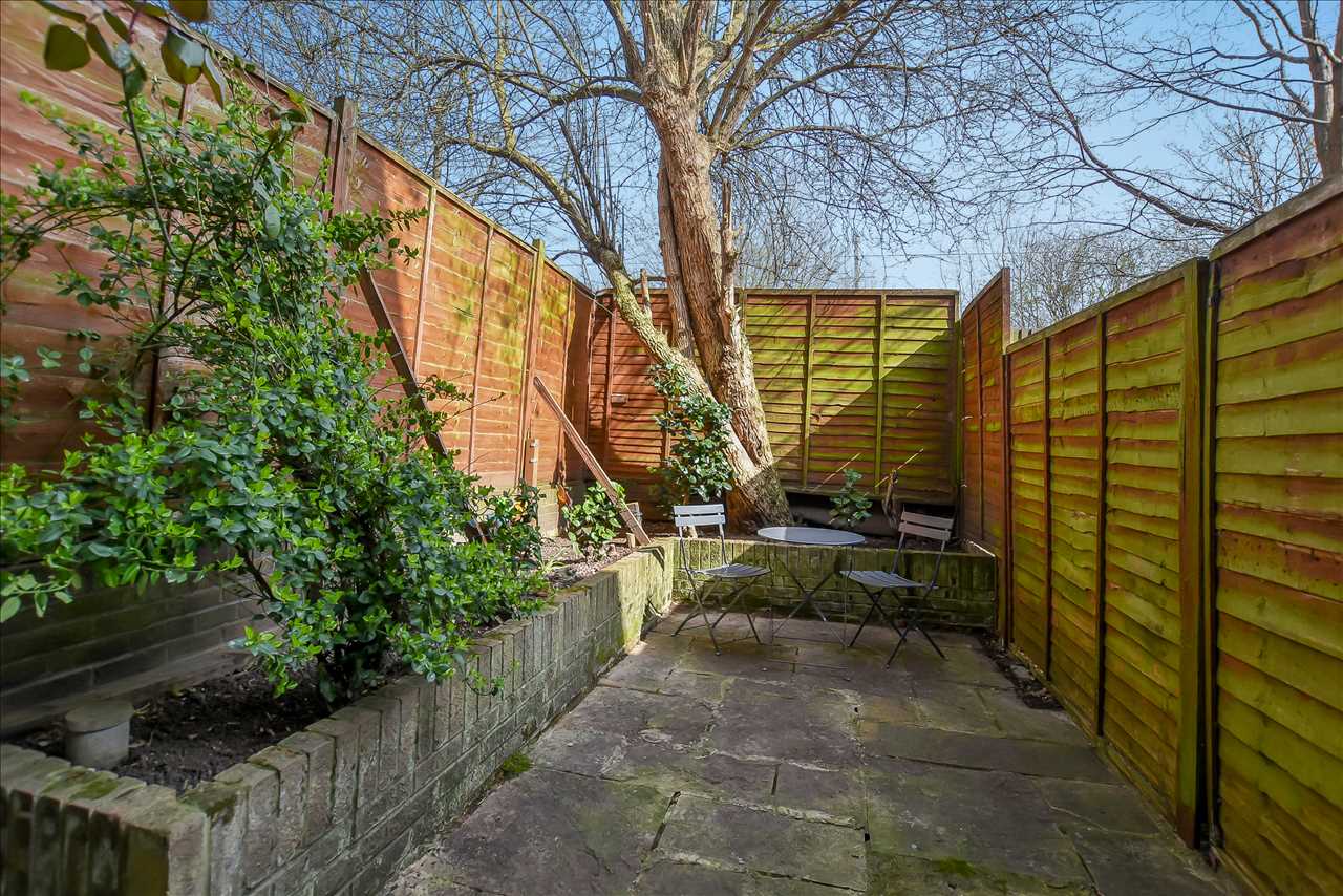 1 bed flat for sale in Cressfield Close  - Property Image 10