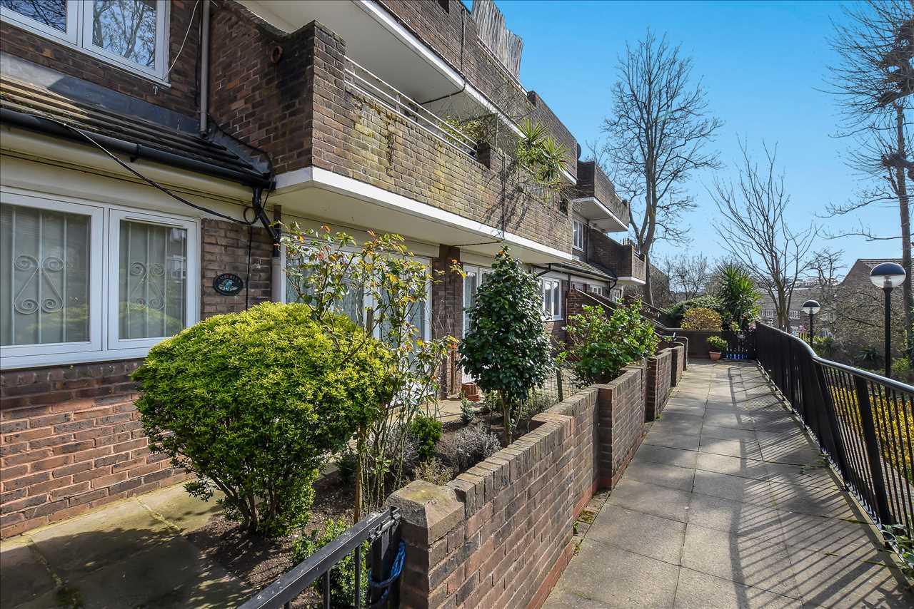 1 bed flat for sale in Cressfield Close  - Property Image 11