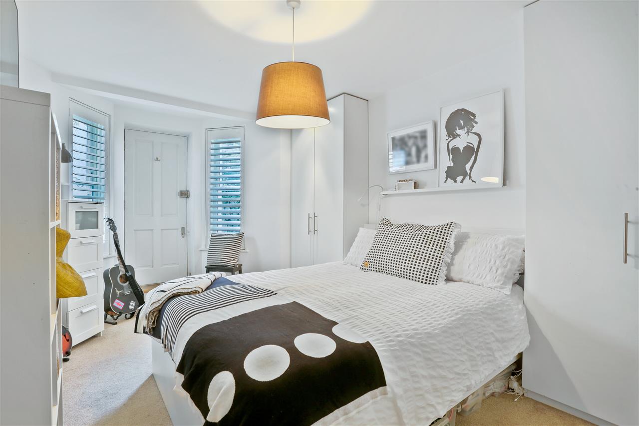 3 bed maisonette for sale in Monnery Road  - Property Image 16