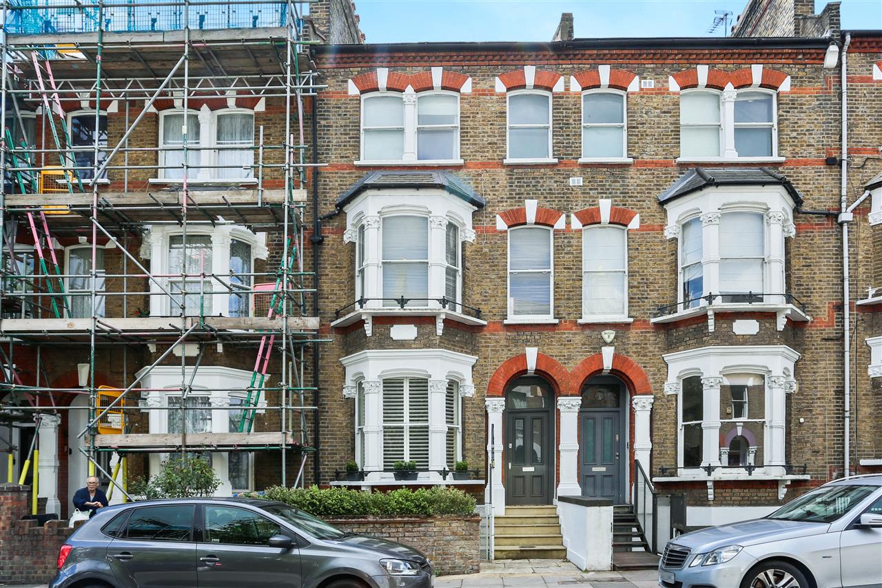 3 bed maisonette for sale in Monnery Road  - Property Image 29