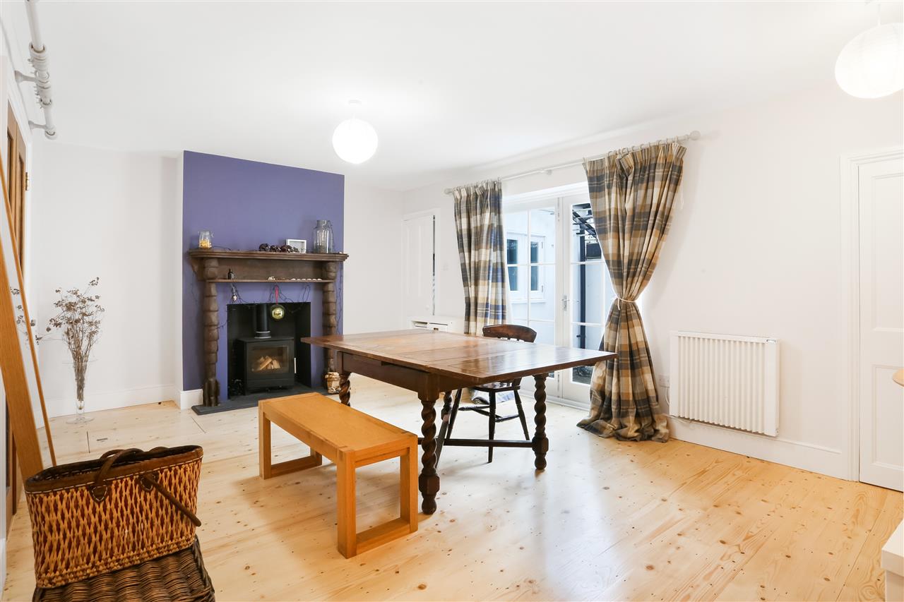 4 bed terraced house for sale  - Property Image 3