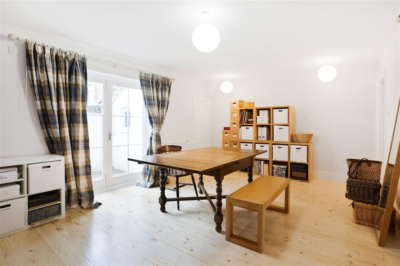 4 bed terraced house for sale 7