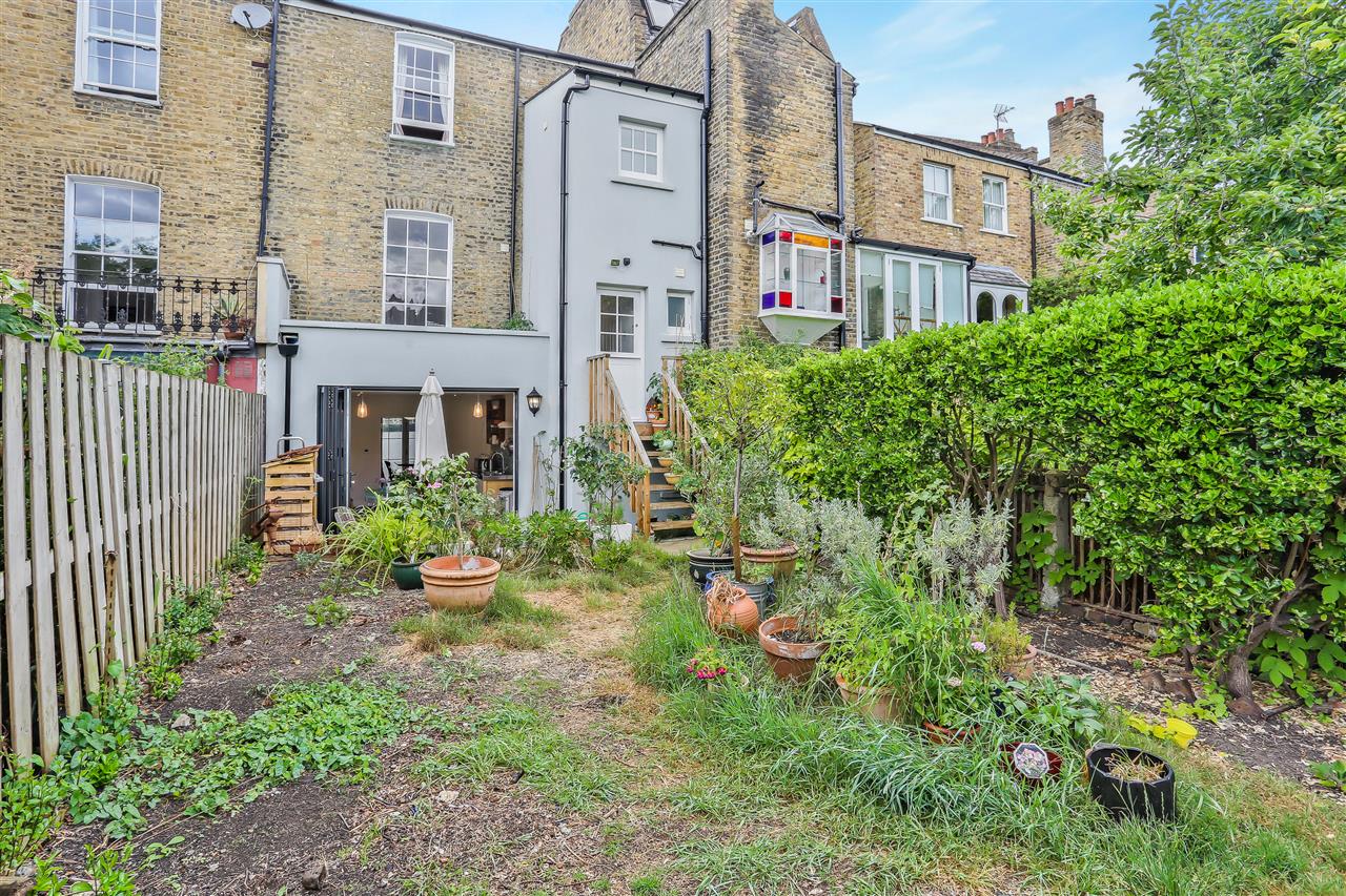 4 bed terraced house for sale 8