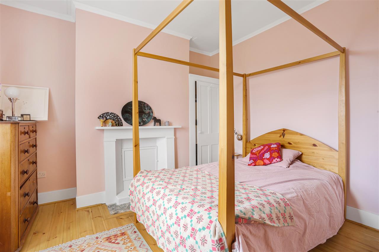 4 bed terraced house for sale 12