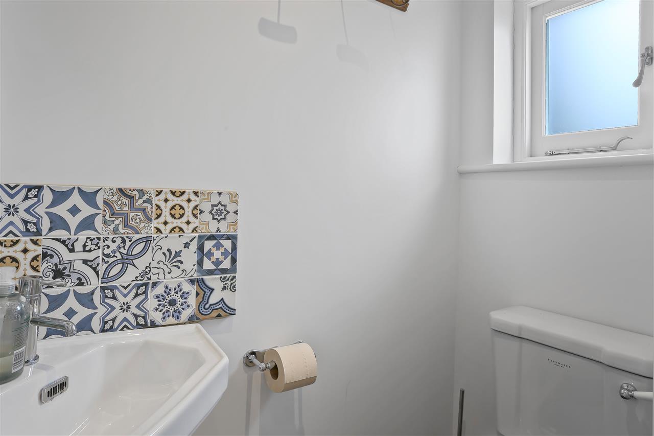 4 bed terraced house for sale 18