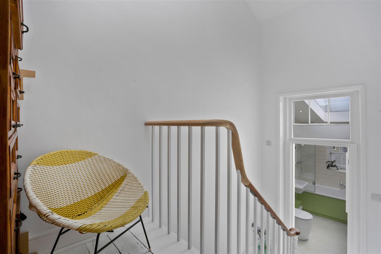 4 bed terraced house for sale 19