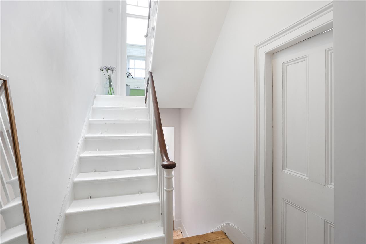 4 bed terraced house for sale  - Property Image 23