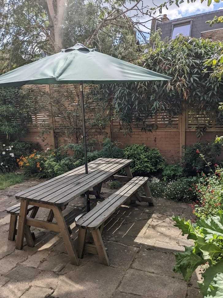 3 bed terraced house to rent in Elm Close 7