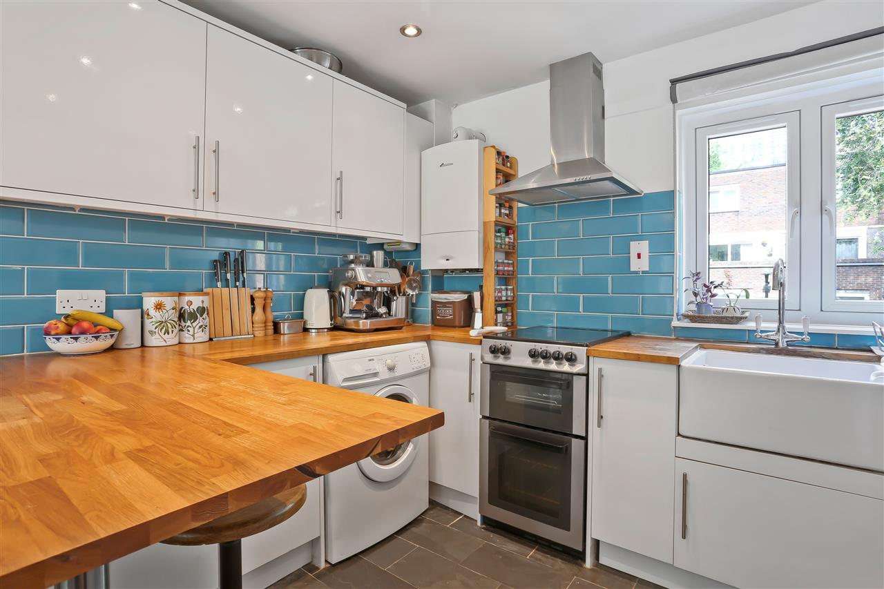 1 bed flat for sale in Bredgar Road  - Property Image 4