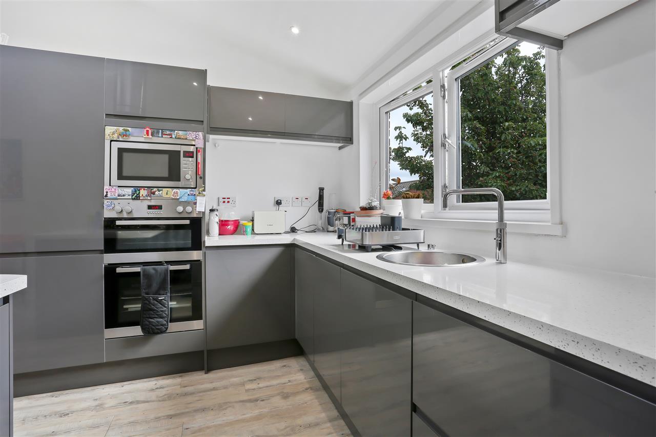 3 bed terraced house for sale in Ashbrook Road  - Property Image 5