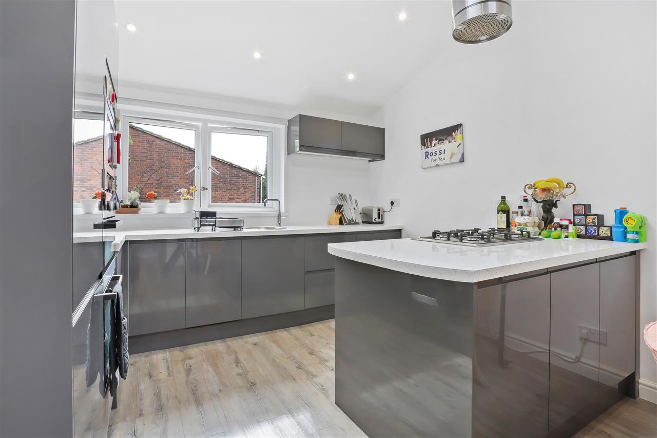 3 bed terraced house for sale in Ashbrook Road  - Property Image 8