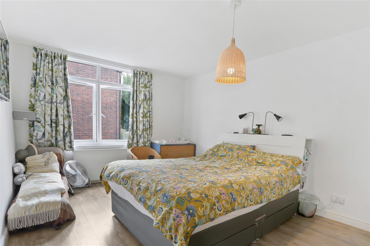 3 bed terraced house for sale in Ashbrook Road 10