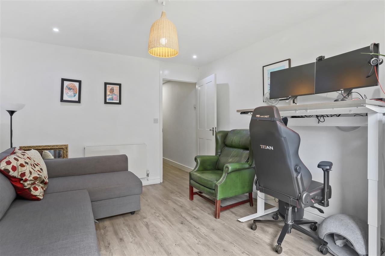 3 bed terraced house for sale in Ashbrook Road  - Property Image 19