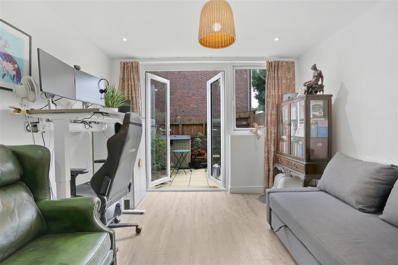 3 bed terraced house for sale in Ashbrook Road  - Property Image 22