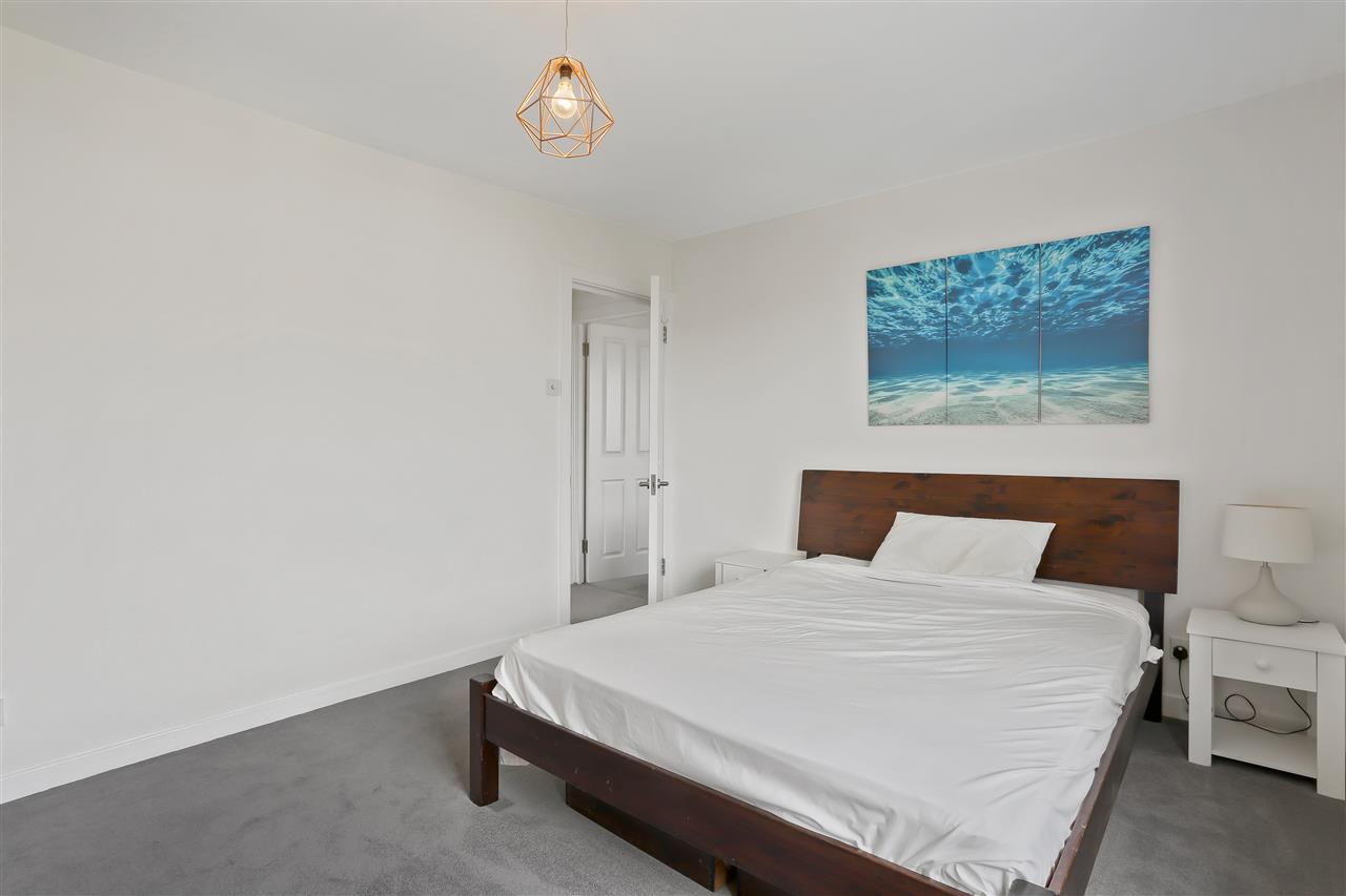 2 bed flat to rent in Dartmouth Park Hill 6