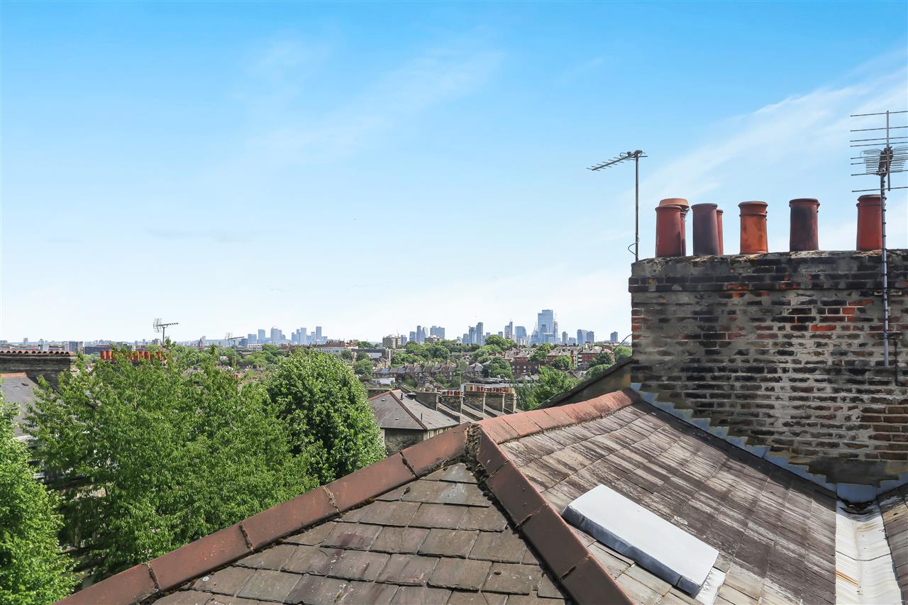 2 bed flat to rent in Dartmouth Park Hill 9