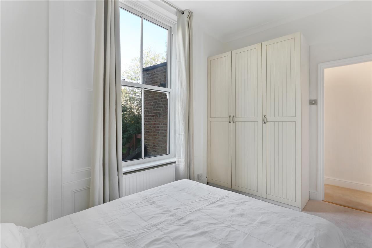 1 bed flat for sale in Tufnell Park Road 4
